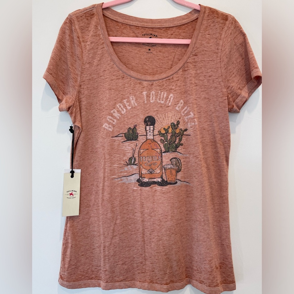 NWT Idyllwind Border Town Buzz Short Sleeve Graphic Tee - M